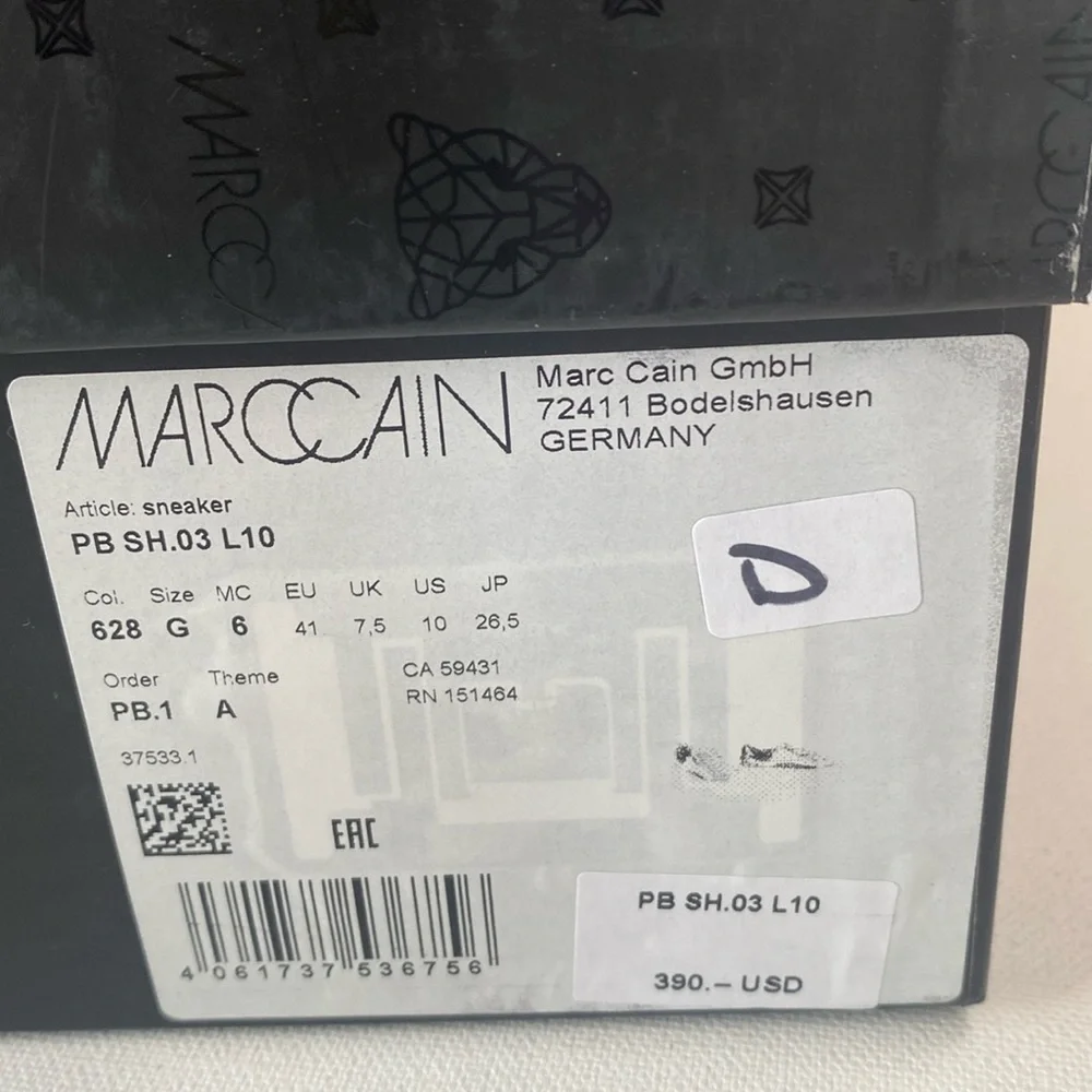 (LGSF) Marc Cain Article Sneaker Suede & Metallic Gold trim, Size 9, New…